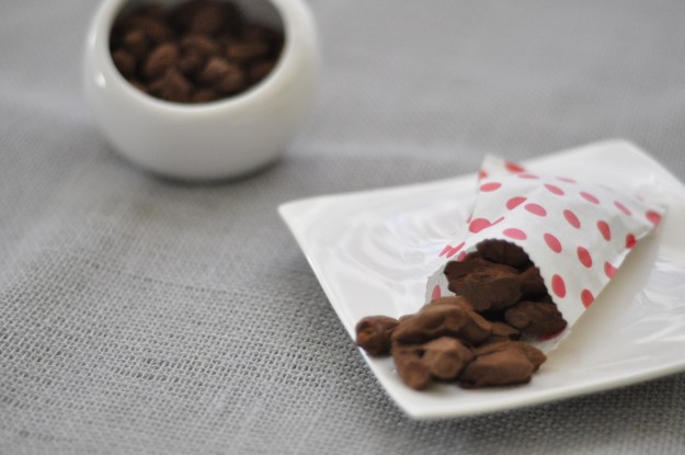 Spicy Chocolate Almonds